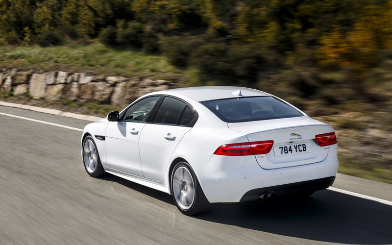 Illustration for article titled The Jaguar XE looks excellent